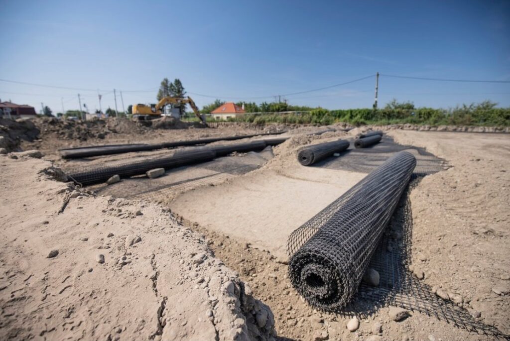Role geomreže 30/30 na stavbe – Kvetoslavov